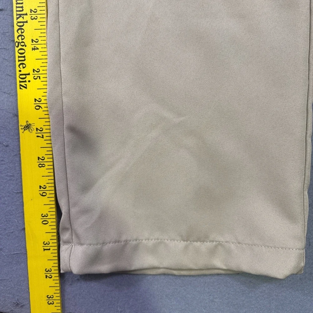 Izod Golf Men's TAN Pants Size 34x32  Straight Fit Excellent Condition